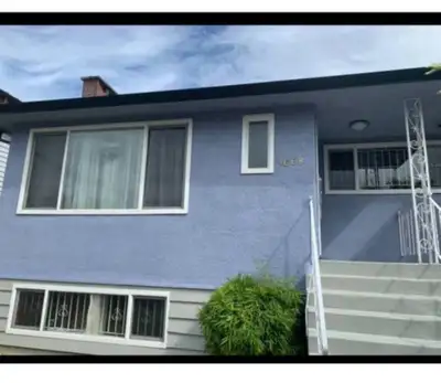 ONE BEDROOM AVAILABLE DECEMBER 1st 2026 FOR FEMALE INTERNATIONAL STUDENT OR IN WORKING VISA. RENT IS...