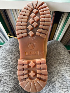 USED Timberland Premium 6 Inch Waterproof Boot Size 9.5 in Men's Shoes in Markham / York Region - Image 11