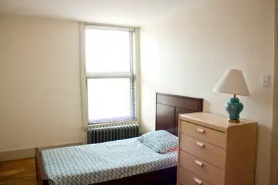 Chambre meublée à louer court terme Montréal St-Henri
