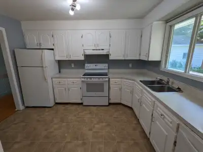 3 Bedroom Apartment Available (Full upper half of a house)