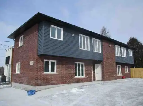 Seniors - Main Floor No Step - Chelmsford - 2 Bedroom 1 Bath