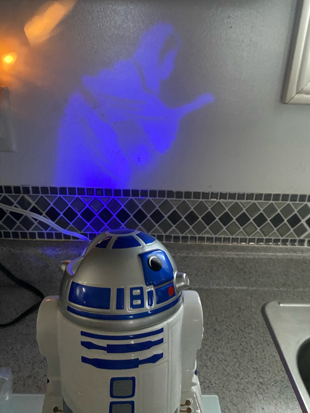 Scentsy R2D2 warmer in Home Décor & Accents in Cole Harbour - Image 2