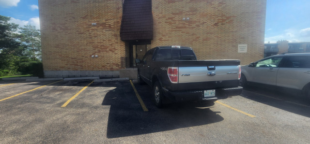 2011 Ford F-150  Platinum in Cars & Trucks in Saskatoon - Image 3