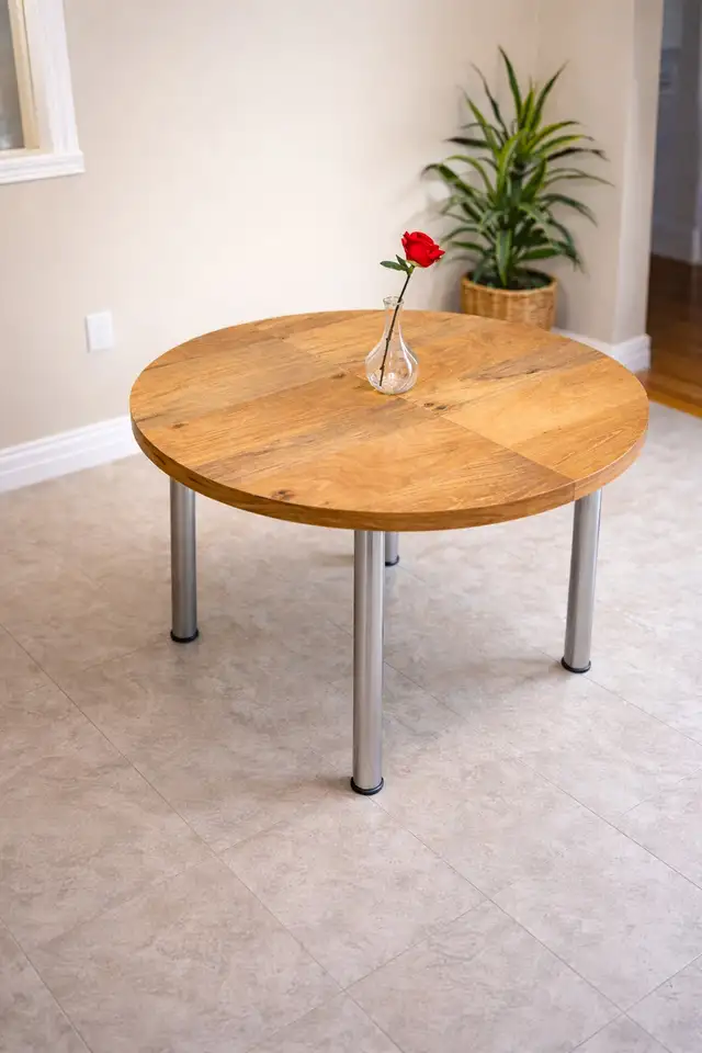 Dining Set + Round Table (Bundle Deal) in Dining Tables & Sets in Bedford - Image 3