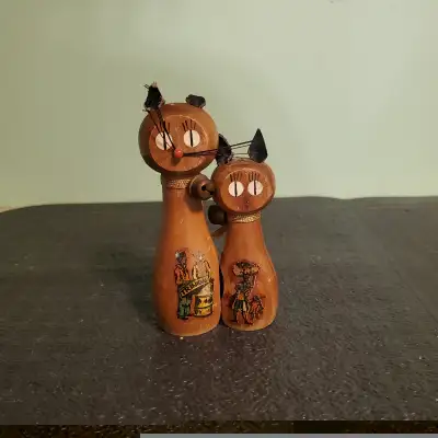 Adorable vintage magnetic wooden cat salt and pepper shakers, View more