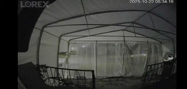 Tempo Car Shelter 12ftx20ft double in Outdoor Tools & Storage in West Island - Image 3