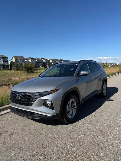 2022 Hyundai Tucson Preferred AWD Fully redesigned for 2022, this Tucson Preferred AWD offers sharp...