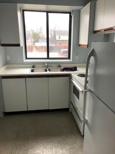 EXCLUSIVE! RARE 1 BEDROOM APARTMENT FOR RENT IN DOWNTOWN WHITBY.