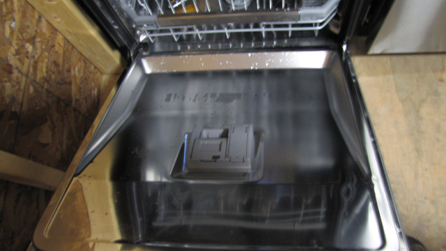 reconditioned dishwasher in Dishwashers in Moncton - Image 4