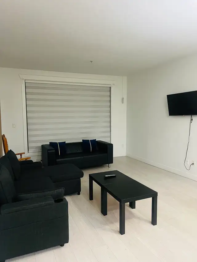 1 Bedroom plus den apartment in Other in Delta/Surrey/Langley - Image 5