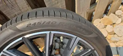Original 20inch staggered set from 2020 BMW 750i LCI. Tire tread is 8/32, rims are not damaged but h...