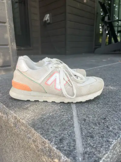 New Balance 574, View more