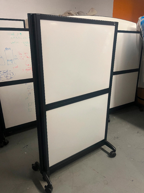 Mobile White dry Erase Boards are available dans Autres équipements commerciaux et industriels  à Ville de Montréal - Image 3