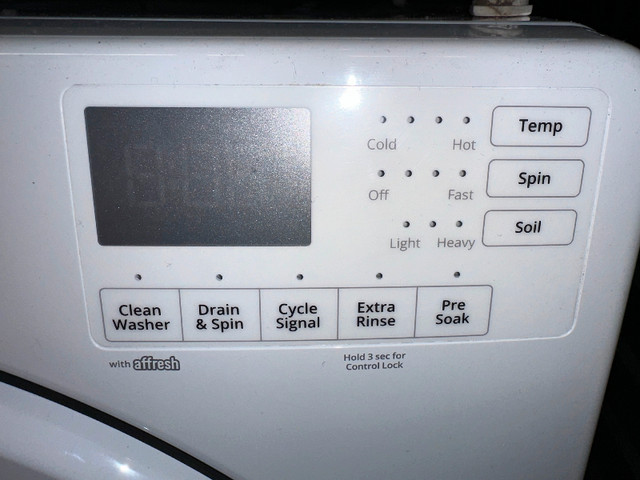 ELECTRIC AMANA WASHER / DRYER FOR SALE in Washers & Dryers in Calgary - Image 3
