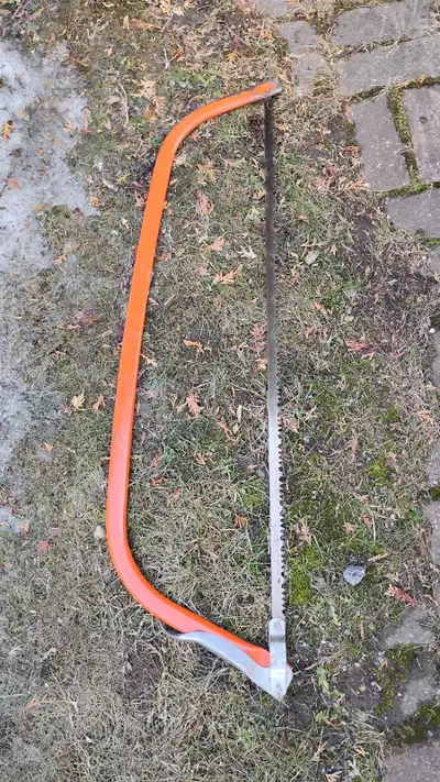 Excellent condition with super sharp blade.