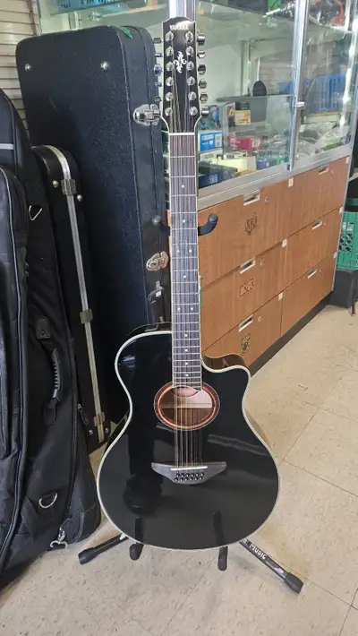 Yamaha APX700II - Acoustic/Electric (12 String), View more
