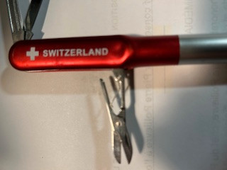 Vintage Switzerland 3 Blade Knife and Pen in Hobbies & Crafts in Calgary - Image 4