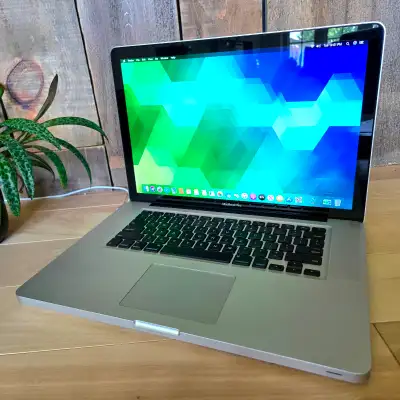 Macbook Pro Mid 2010 15" | Intel i5 | 8 Gb RAM | SSD 128 Gb, View more