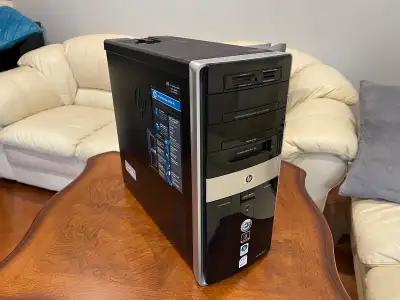 HP pavilion m9040n desktop computer in working order.