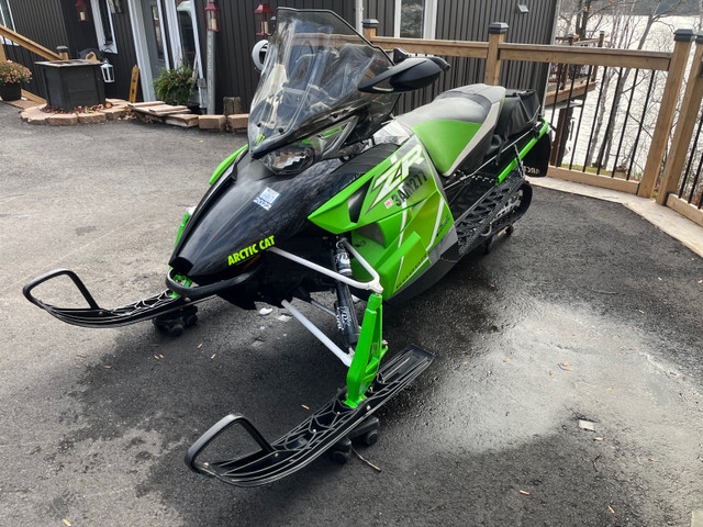 2016 Arctic Cat ZR6000 RR in Snowmobiles in North Bay - Image 2