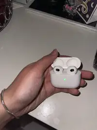 Gently Used Airpods 3rd Gen