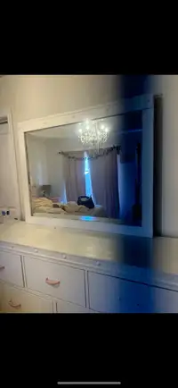 Free dresser & mirror. 