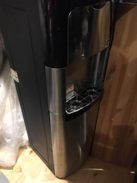 Stainless steel water cooler heater bottom loading  Distributeur