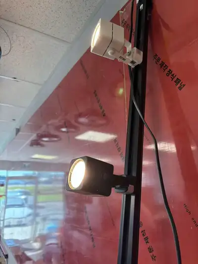 Brand new DOIT Track Lights (HT-102) with GU10 bulb included. Available in White, Black, ORB, Satin...