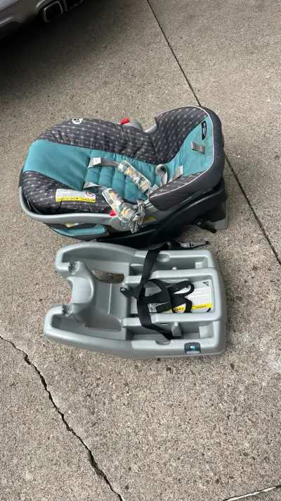 car seat with 2 bases and stroller , View more