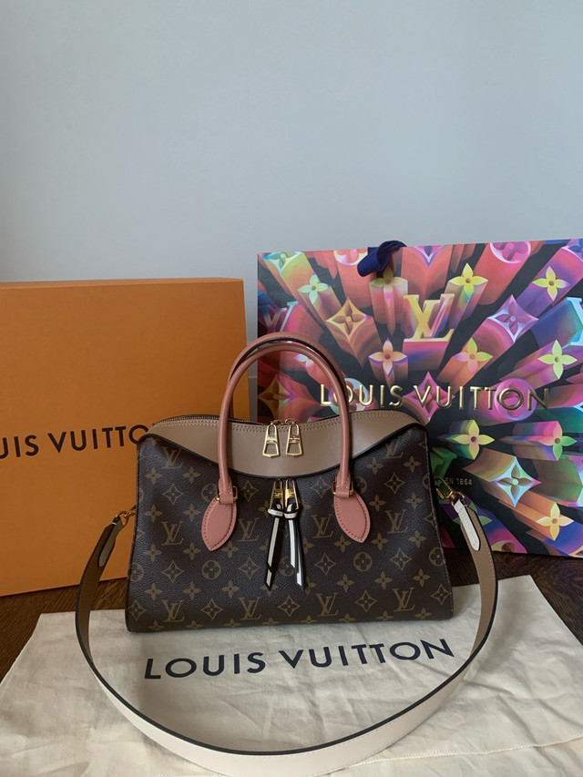 Louis Vuitton Tuileiries Bag in mint condition in Women's - Bags & Wallets in City of Toronto - Image 4