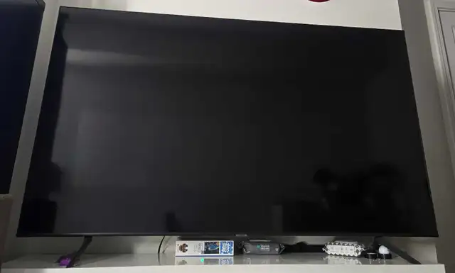 Tv 75"  SAMSUNG in TVs in City of Toronto - Image 2