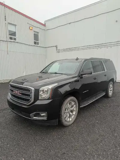 Acheteur serieux GMC Yukon XL SLT 2017 94 000km Transmission automatique Moteur 5.3L Entièrement équ...