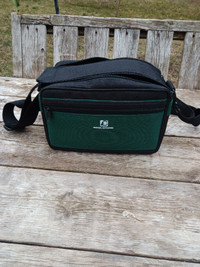 Shoulder Camera Bag, 6.5"H x 9.25"W x 5"D