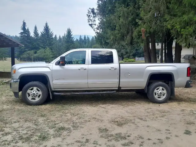 2017 GMC 2500 HD CREW CAB LONG BOX – 8 FT BOX