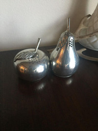 KIRK STIEFF PEWTER SALT & PEPPER SHAKERS