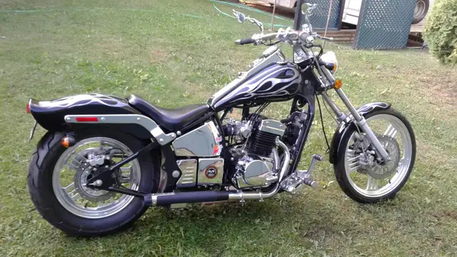 2011       MOTORCYCLE in Street, Cruisers & Choppers in Kelowna - Image 3