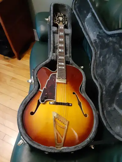 Lefthanded jazz guitar,, View more