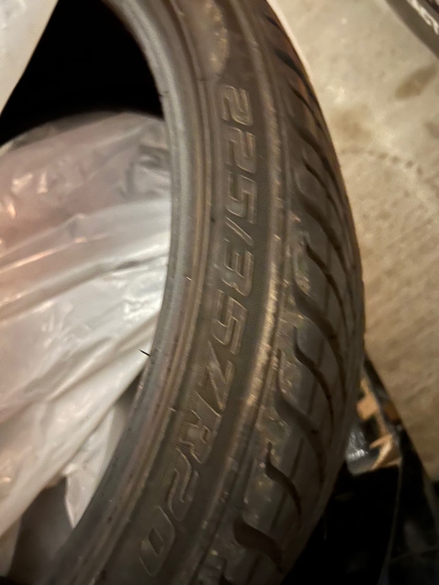 20” Tire (4). 225/35ZR20 Tires & Rims Ottawa Kijiji