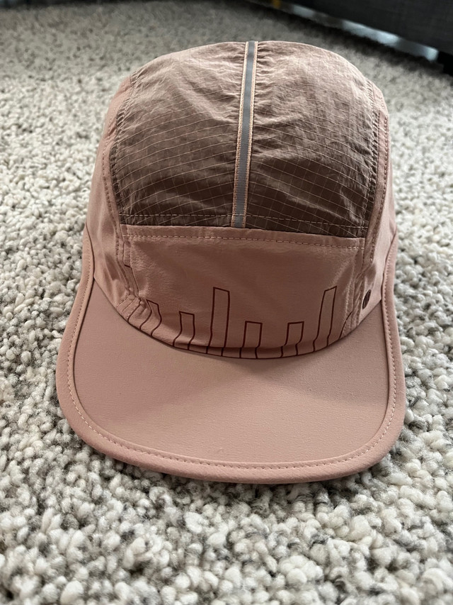 Brand New Lululemon Drawcord Hiking Hat Cap in Women's - Other in City of Toronto - Image 2