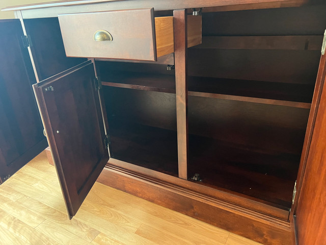 Canadel display cabinet 2 piece in Hutches & Display Cabinets in Calgary - Image 2
