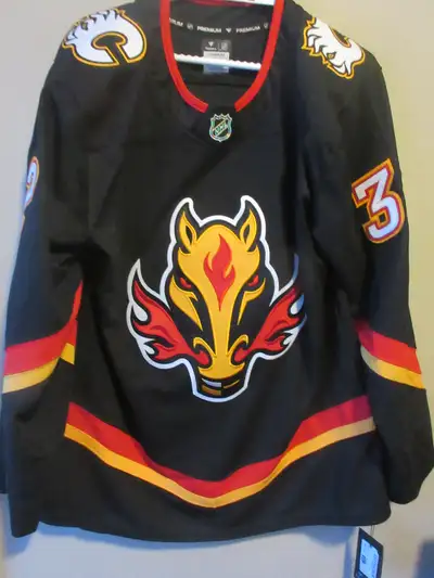 New Fanatics Dustin Wolf Calgary Flames 3rd Blasty Jersey Medium, View more