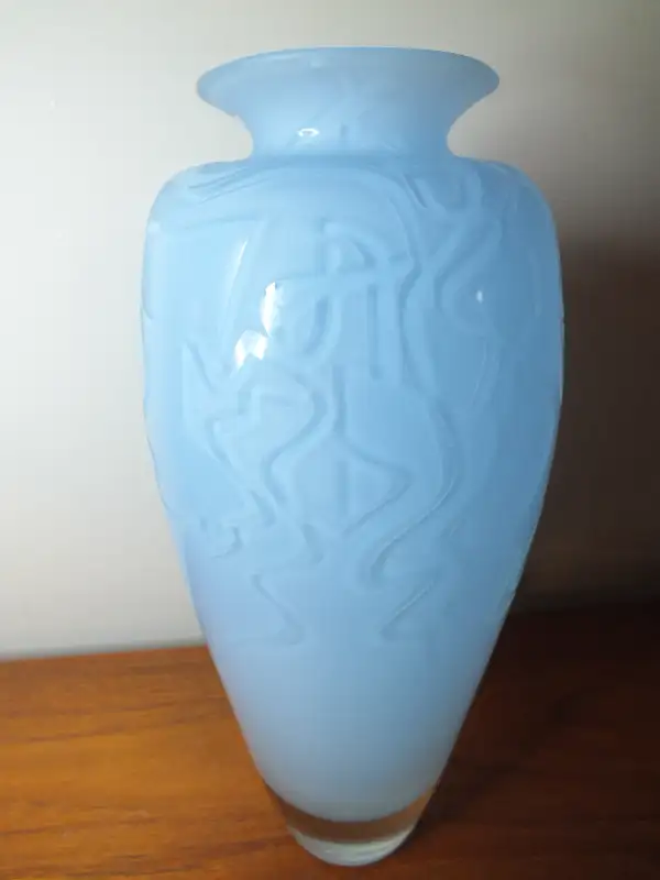 THORN GLASS VASE  KEPKIEWICZ AND WOOD in Arts & Collectibles in Barrie - Image 10