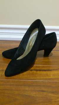 Lennox Square ladies dress shoes Size 8