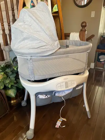 Get your little one the Graco Sense2Snooze Bassinet with Cry Detection, designed to soothe your baby...