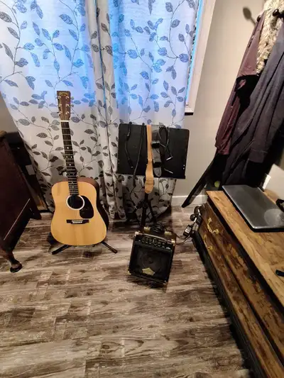 Martin d 10E in new condition, View more