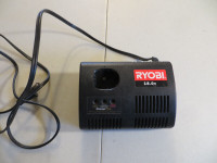 RYOBI 18 V CHARGER