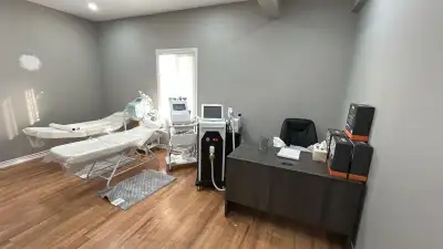 Spacious rooms for laser business available for lease immediately. Located on Steeles Ave W (between...