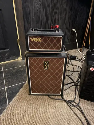 Past meets present; the new VOX SUPERBEETLE combines iconic looks with stunning NuTube sound. Mini a...