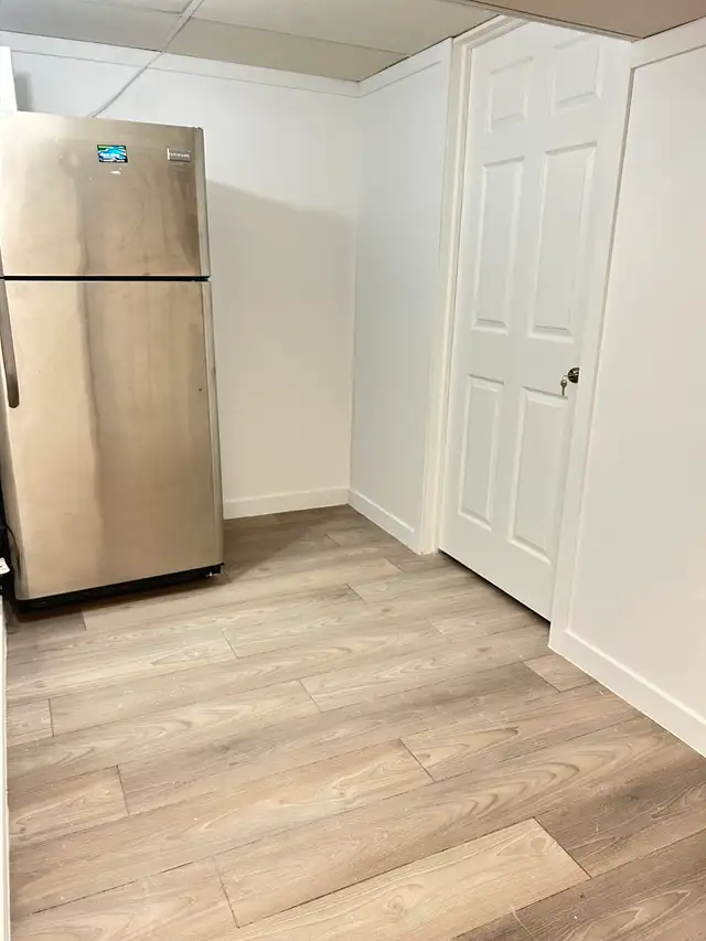 Private Room for Rent — Stittsville (Near Kanata) | $780/month A in Room Rentals & Roommates in Ottawa - Image 6