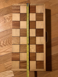 folding chess board (19.5”)